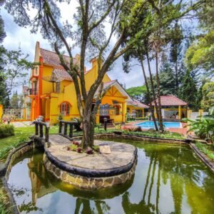 VILLA GUNSAS R